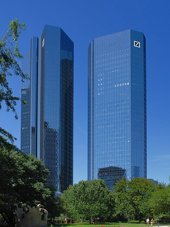 Fotos Deutsche Bank mit Weg