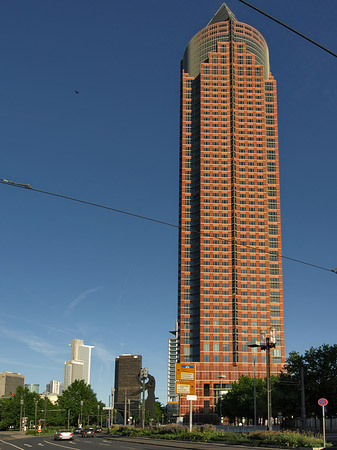 Foto Blick auf Theodor-Heuss-Allee - Frankfurt am Main