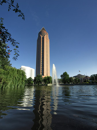 Fotos Messeturm mit Ludwig-Erhard-Anlage