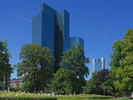 Dresdner Bank neben Trianon - Hessen (Frankfurt am Main)