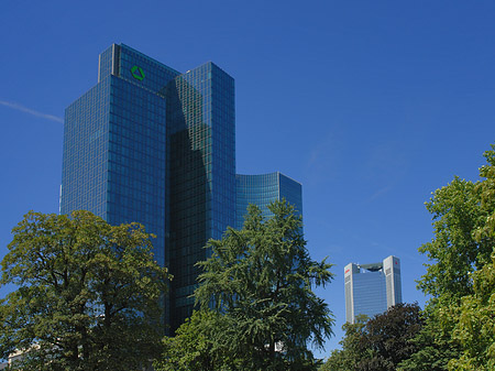 Foto Dresdner Bank neben Trianon - Frankfurt am Main