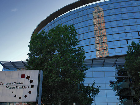 Schild vor dem Maritimhotel - Hessen (Frankfurt am Main)