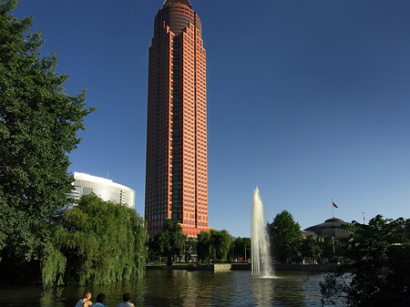 Fotos Messeturm mit Ludwig-Erhard-Anlage