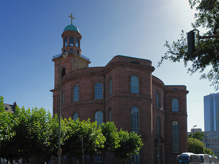 Paulskirche mit Busch Fotos