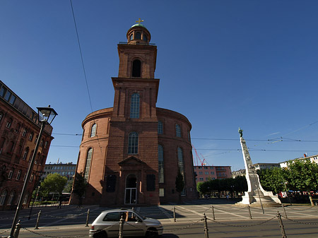 Paulskirche mit Statue - Hessen (Frankfurt am Main)