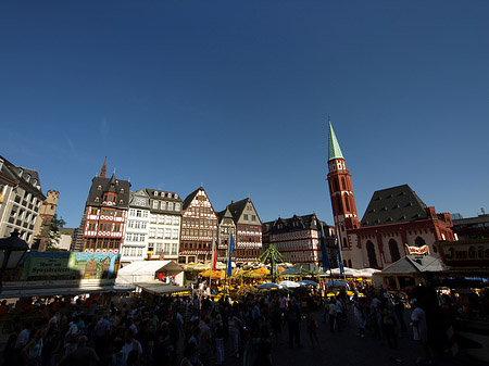 Römerberg mit Nikolaikirche - Hessen (Frankfurt am Main)