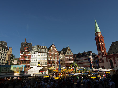 Römerberg mit Nikolaikirche - Hessen (Frankfurt am Main)