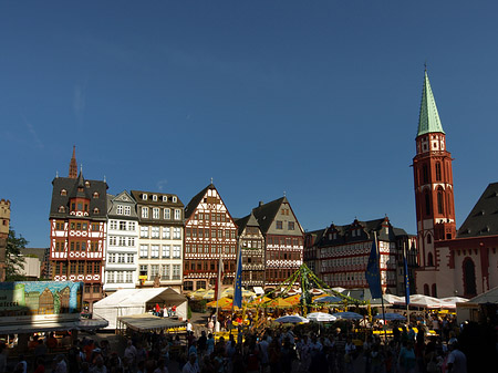 Römerberg mit Nikolaikirche - Hessen (Frankfurt am Main)