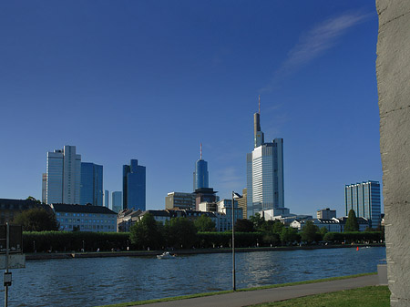 Skyline von Frankfurt mit Obelisk - Hessen (Frankfurt am Main)