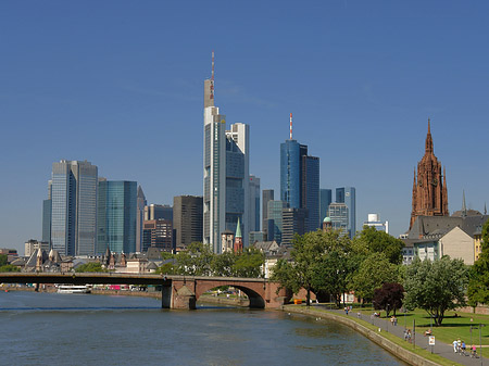 Skyline von Frankfurt Foto 