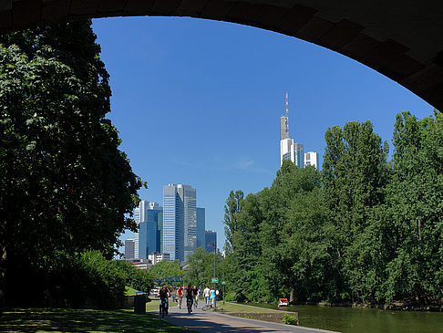 Blick auf Commerzbank Foto 