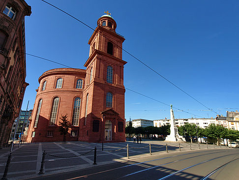 Fotos Paulskirche mit Straße | Frankfurt am Main